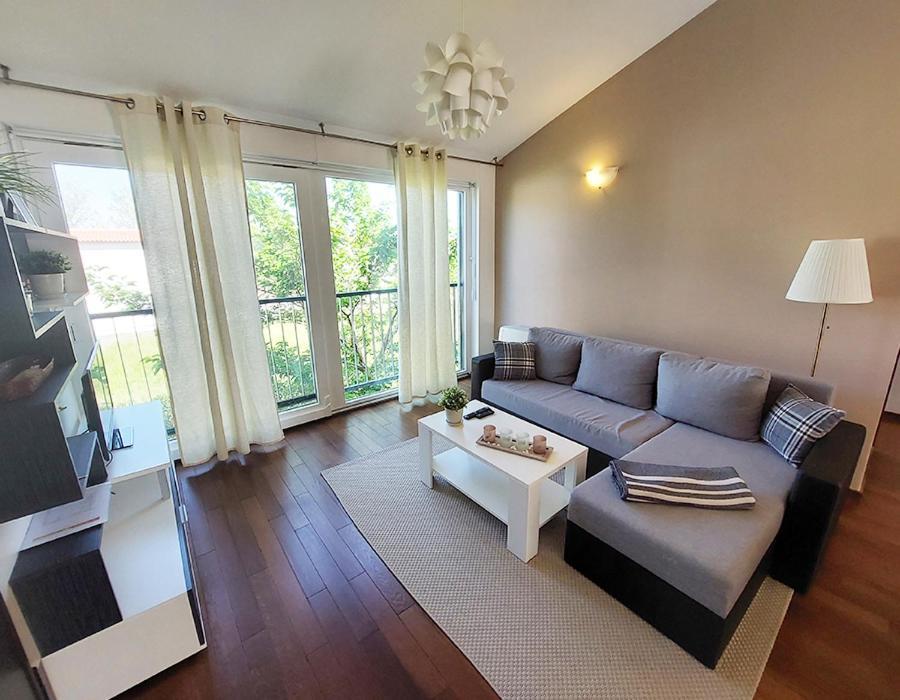 Queen Beach Apartments 닌 외부 사진